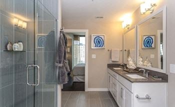 Upgraded bathroom fixtures